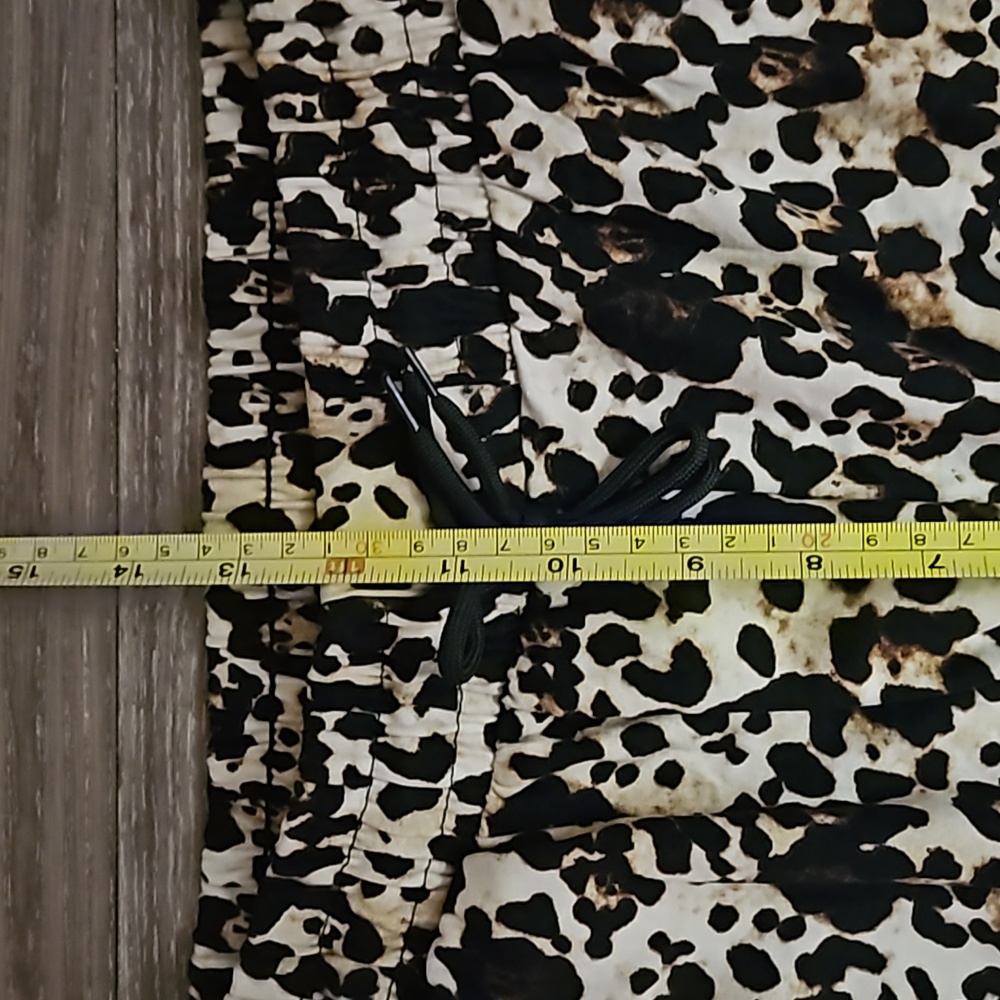 Leopard Print Joggers With Pockets Soft Material Stretchy Drawstring Waist - Picture 12 of 16